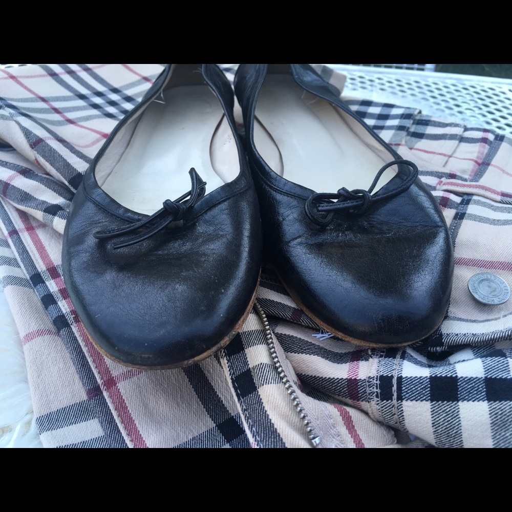 SOLD!!!! Burberry leather flats SOLD!!!!!